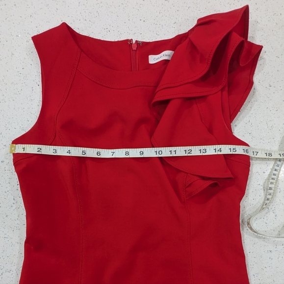 Calvin Klein Woman Red Sheath Dress Knee Length Sleeveless Ruffle Formal 8P - Picture 4 of 12